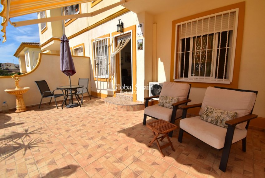 Venta - APARTAMENTO -
ORIHUELA COSTA - Playa Flamenca