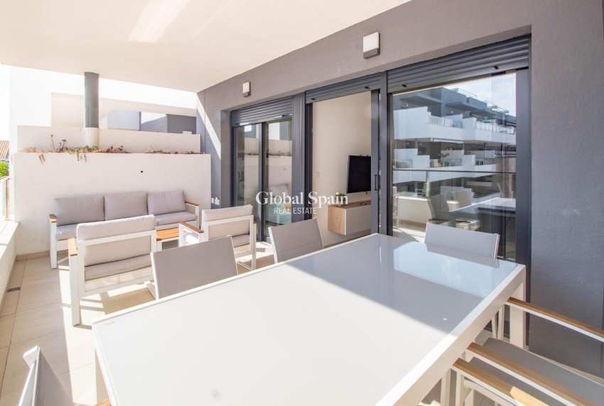 Venta - Apartamento -
ORIHUELA COSTA - Playa Flamenca