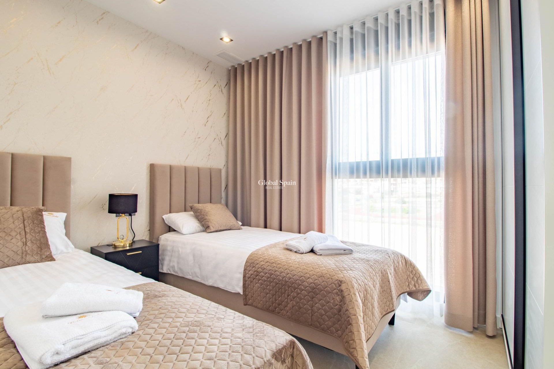 Venta - Apartamento -
ORIHUELA COSTA - Punta Prima