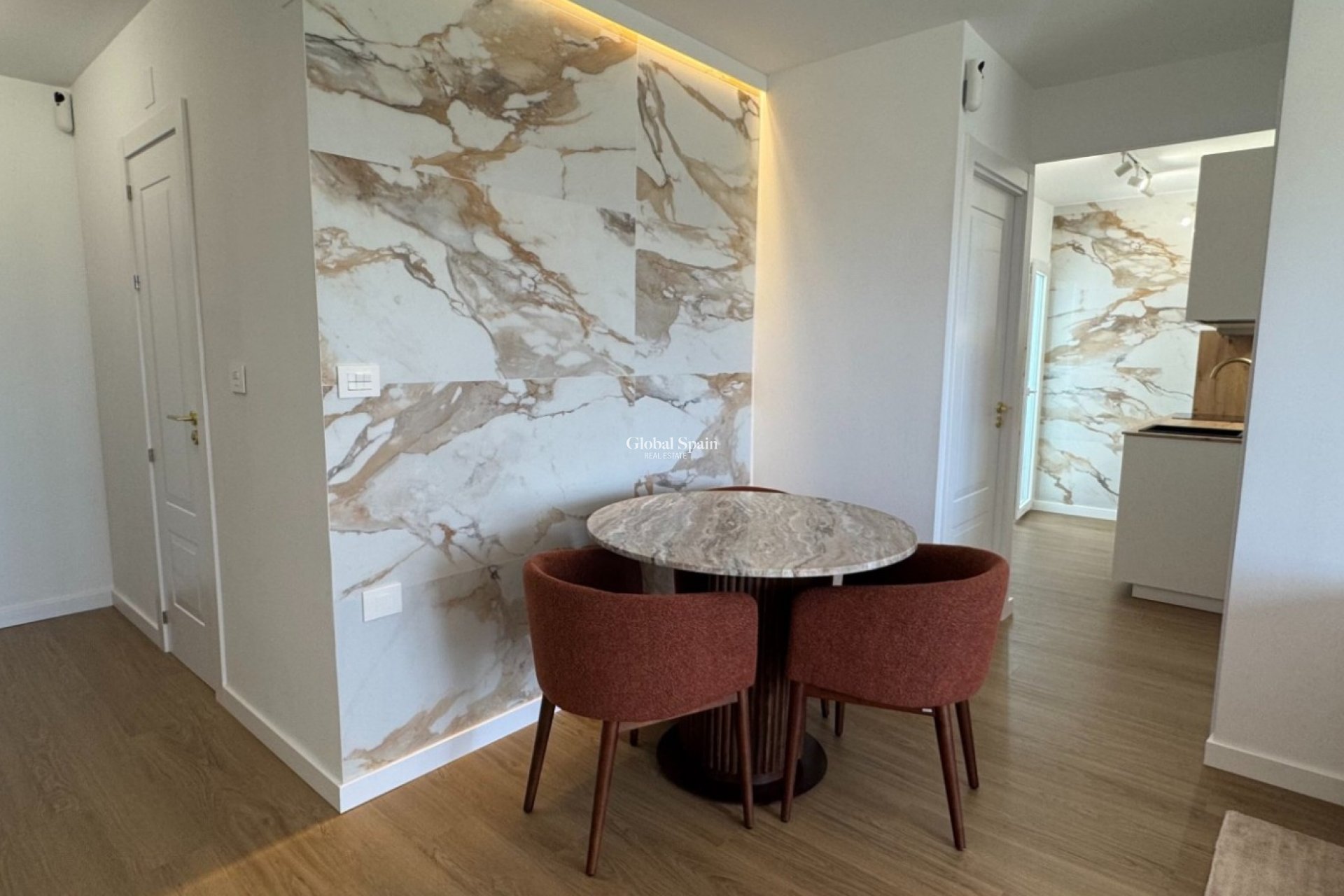 Venta - APARTAMENTO -
ORIHUELA COSTA - Punta Prima