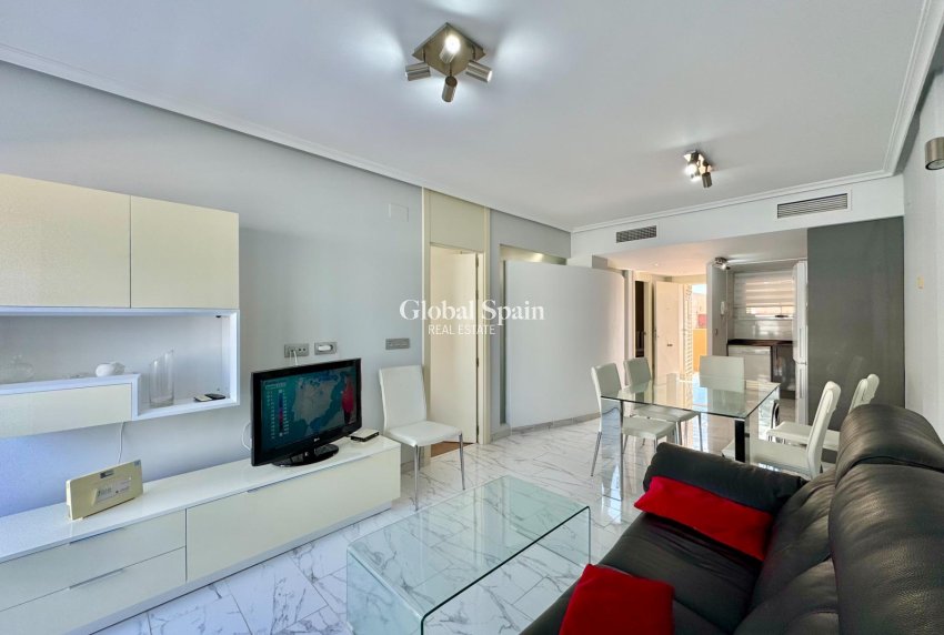 Venta - APARTAMENTO -
ORIHUELA COSTA - Punta Prima