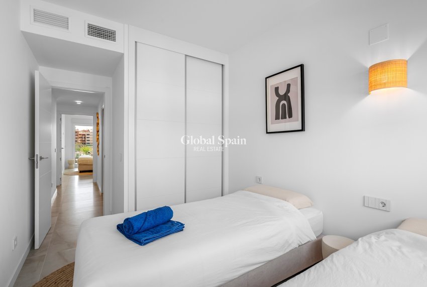 Venta - APARTAMENTO -
ORIHUELA COSTA - Punta Prima