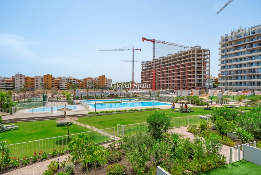 Venta - APARTAMENTO -
ORIHUELA COSTA - Punta Prima