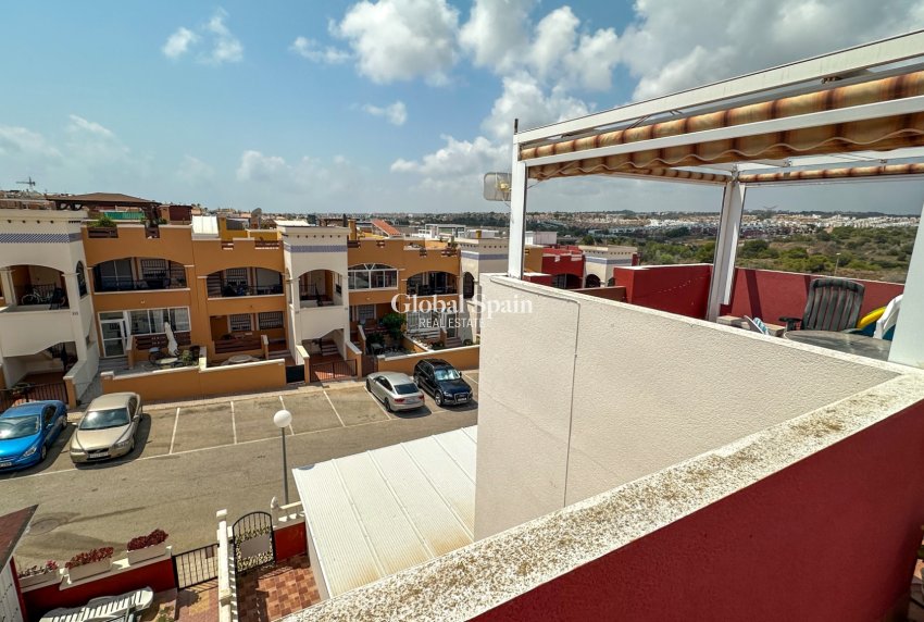 Venta - APARTAMENTO -
ORIHUELA COSTA - Punta Prima