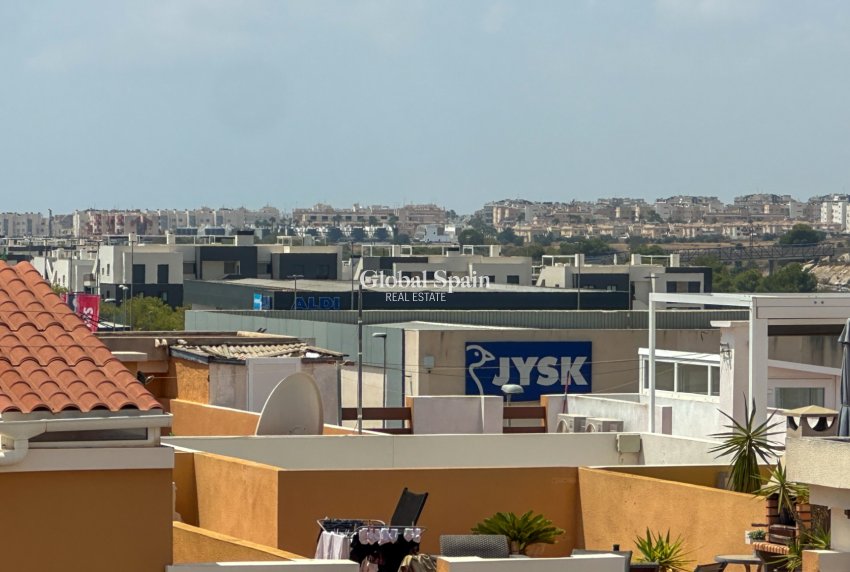 Venta - APARTAMENTO -
ORIHUELA COSTA - Punta Prima