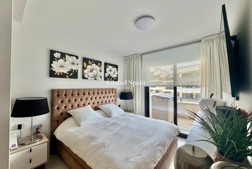 Venta - APARTAMENTO -
ORIHUELA COSTA - Punta Prima