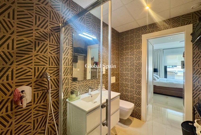 Venta - APARTAMENTO -
ORIHUELA COSTA - Punta Prima
