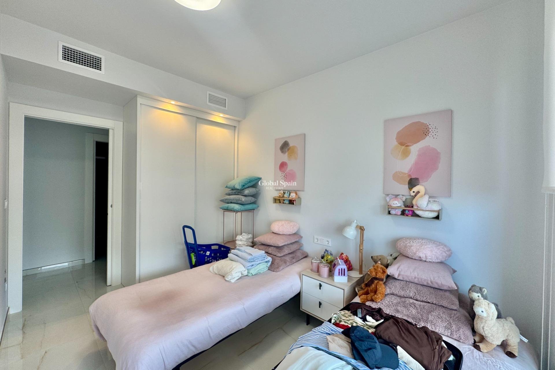 Venta - APARTAMENTO -
ORIHUELA COSTA - Punta Prima