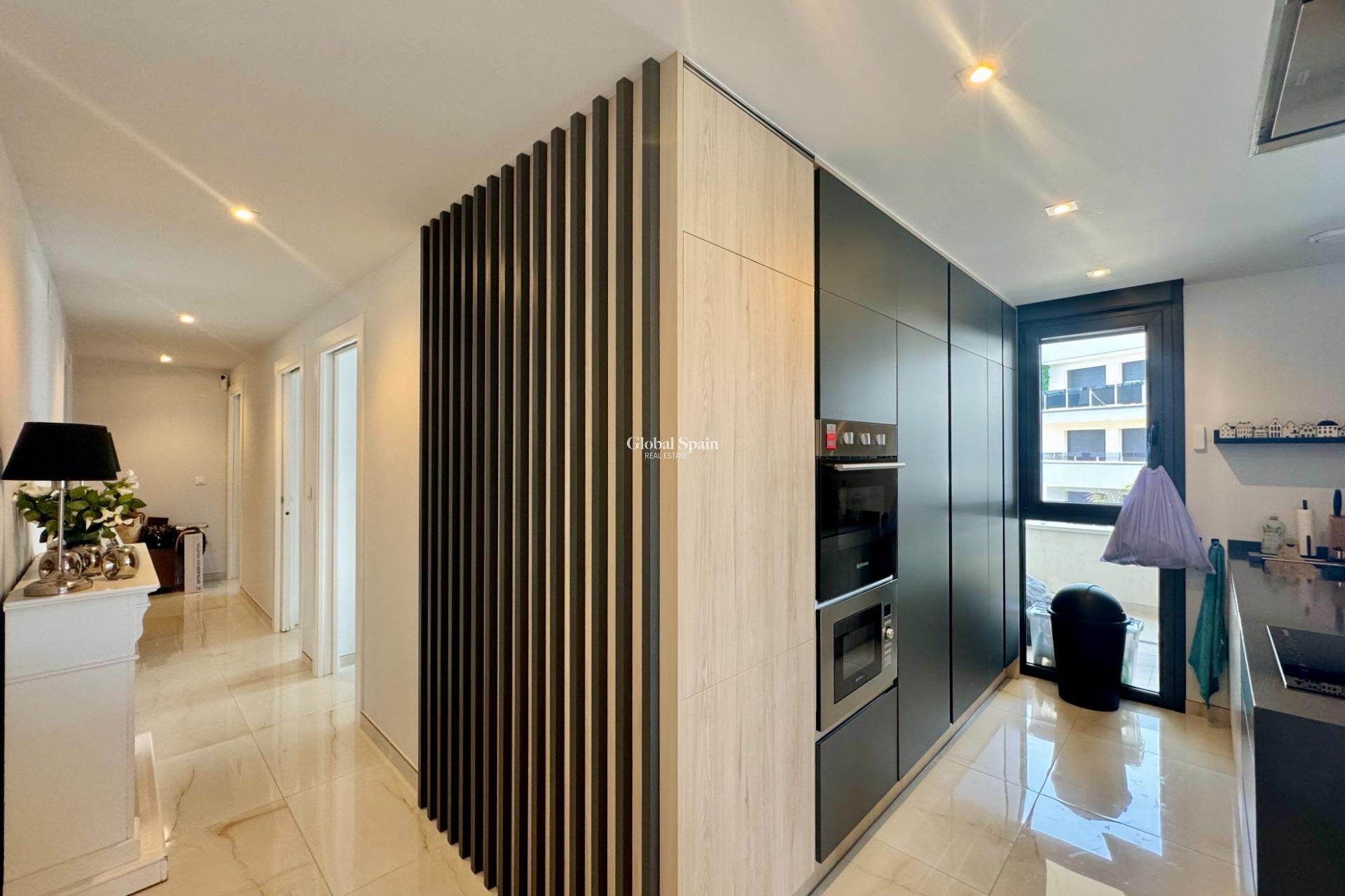 Venta - APARTAMENTO -
ORIHUELA COSTA - Punta Prima