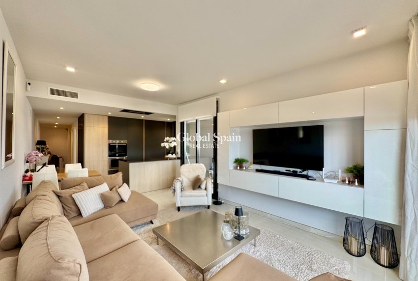 Venta - APARTAMENTO -
ORIHUELA COSTA - Punta Prima