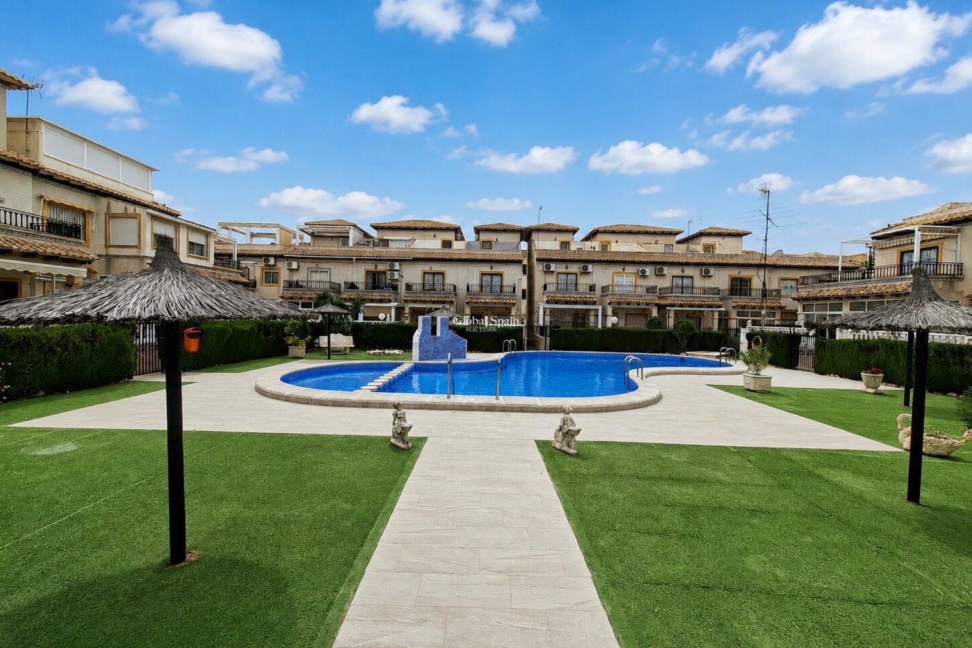 Venta - APARTAMENTO -
Orihuela Costa - Punta Prima