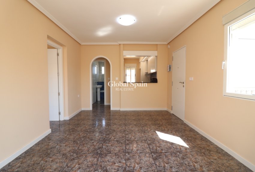 Venta - APARTAMENTO -
Orihuela Costa - Punta Prima