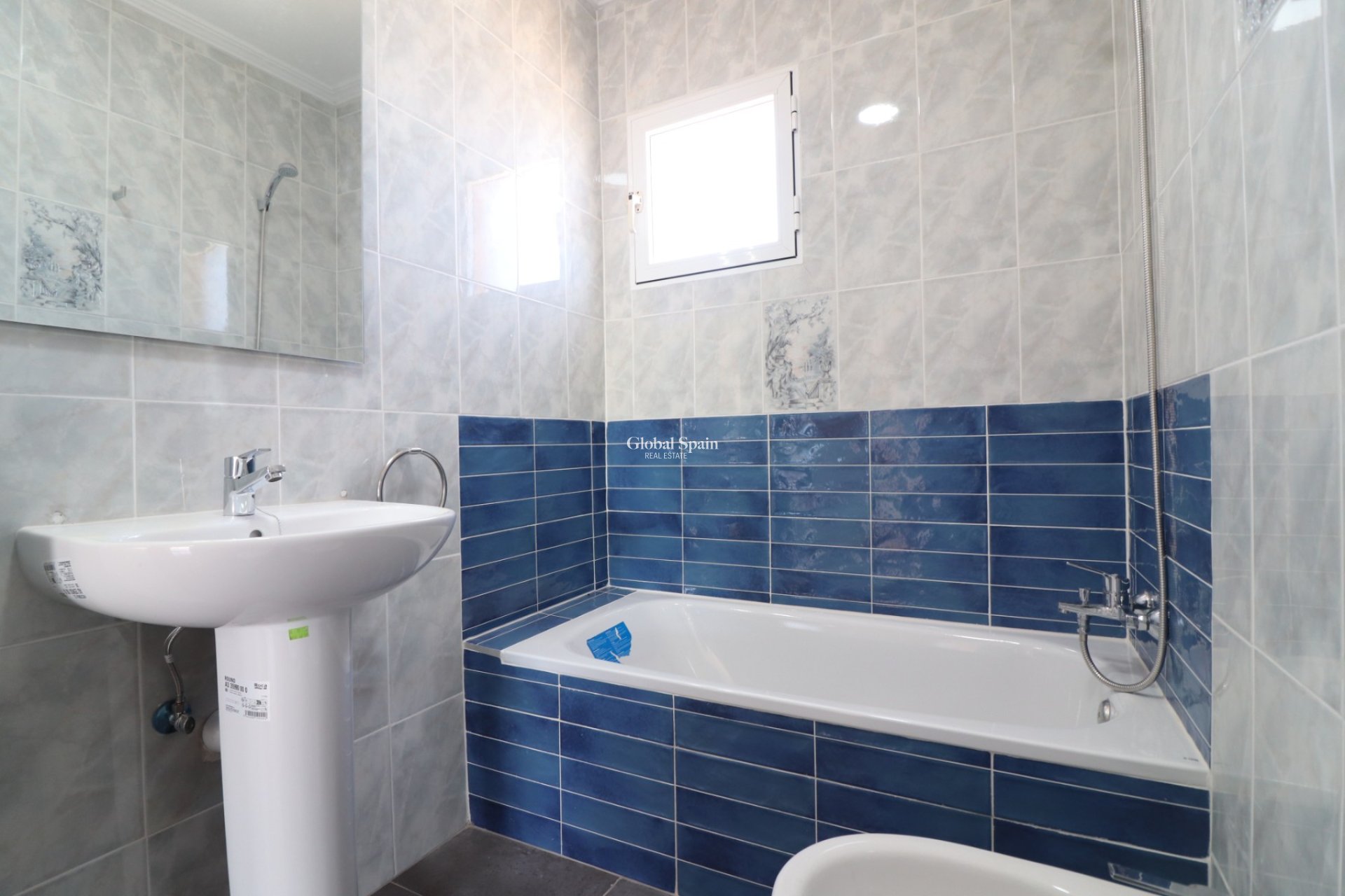 Venta - APARTAMENTO -
Orihuela Costa - Punta Prima