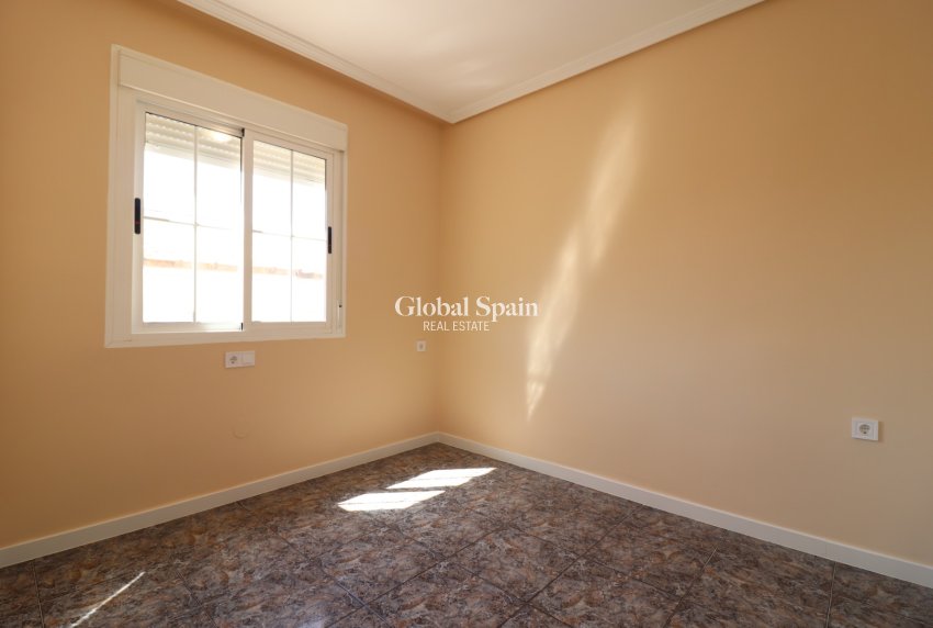 Venta - APARTAMENTO -
Orihuela Costa - Punta Prima