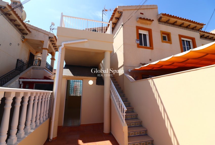 Venta - APARTAMENTO -
Orihuela Costa - Punta Prima