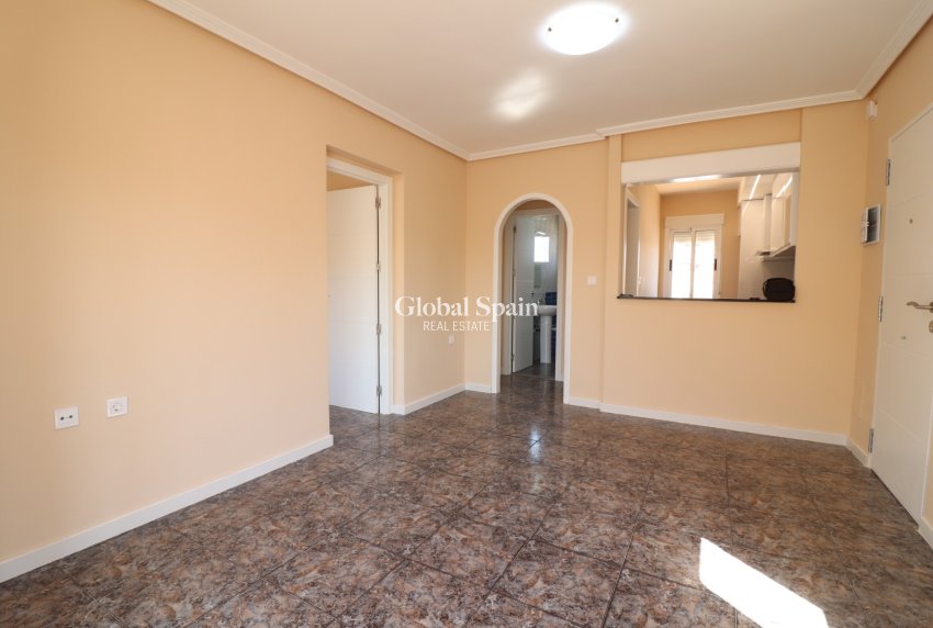 Venta - APARTAMENTO -
ORIHUELA COSTA - Punta Prima