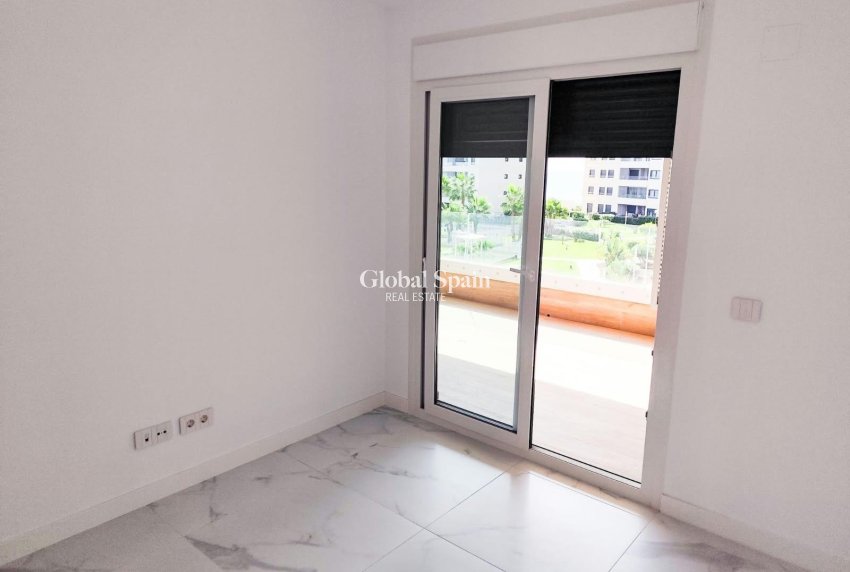 Venta - APARTAMENTO -
ORIHUELA COSTA - Punta Prima