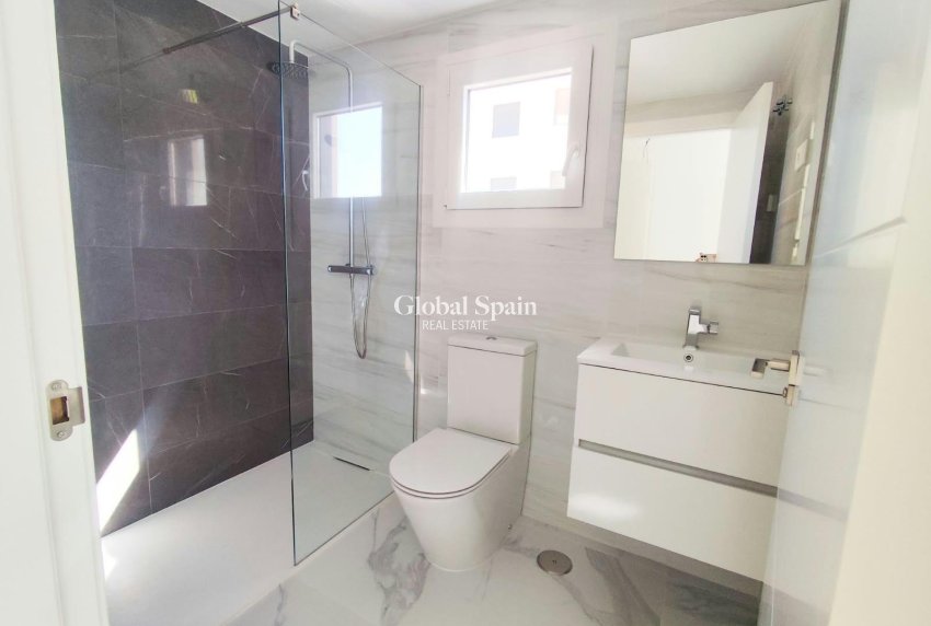 Venta - APARTAMENTO -
ORIHUELA COSTA - Punta Prima