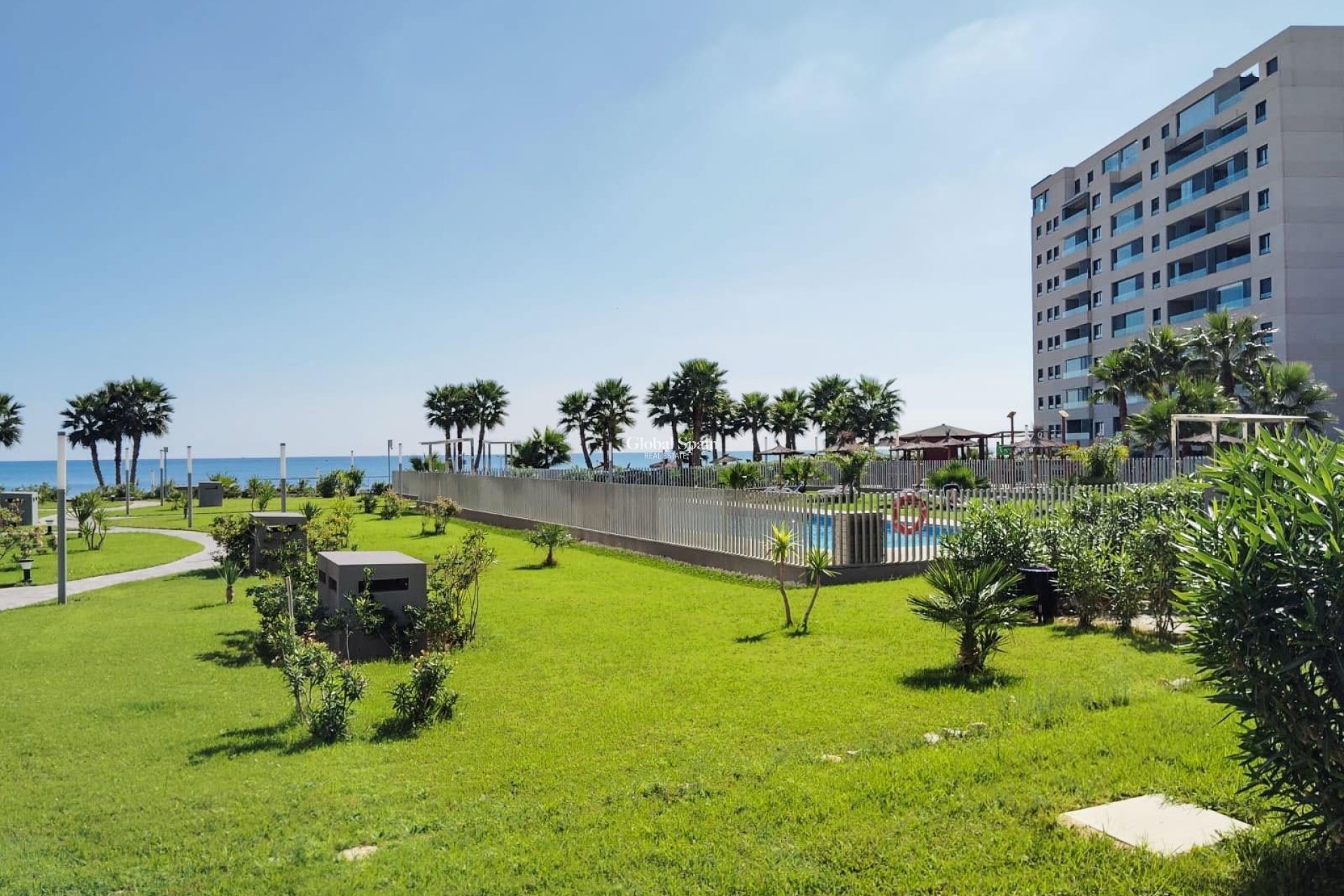 Venta - APARTAMENTO -
ORIHUELA COSTA - Punta Prima