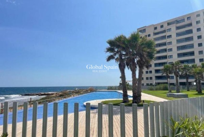 Venta - APARTAMENTO -
ORIHUELA COSTA - Punta Prima