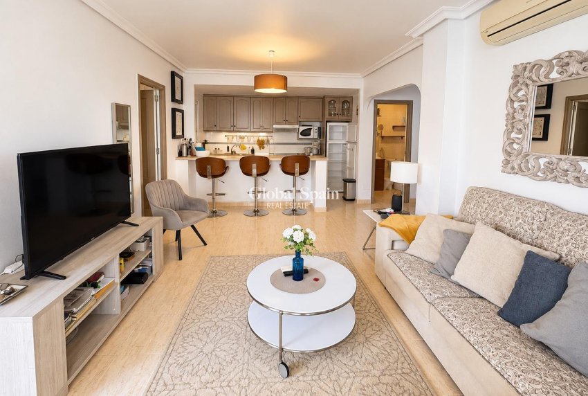 Venta - APARTAMENTO -
ORIHUELA COSTA - Punta Prima