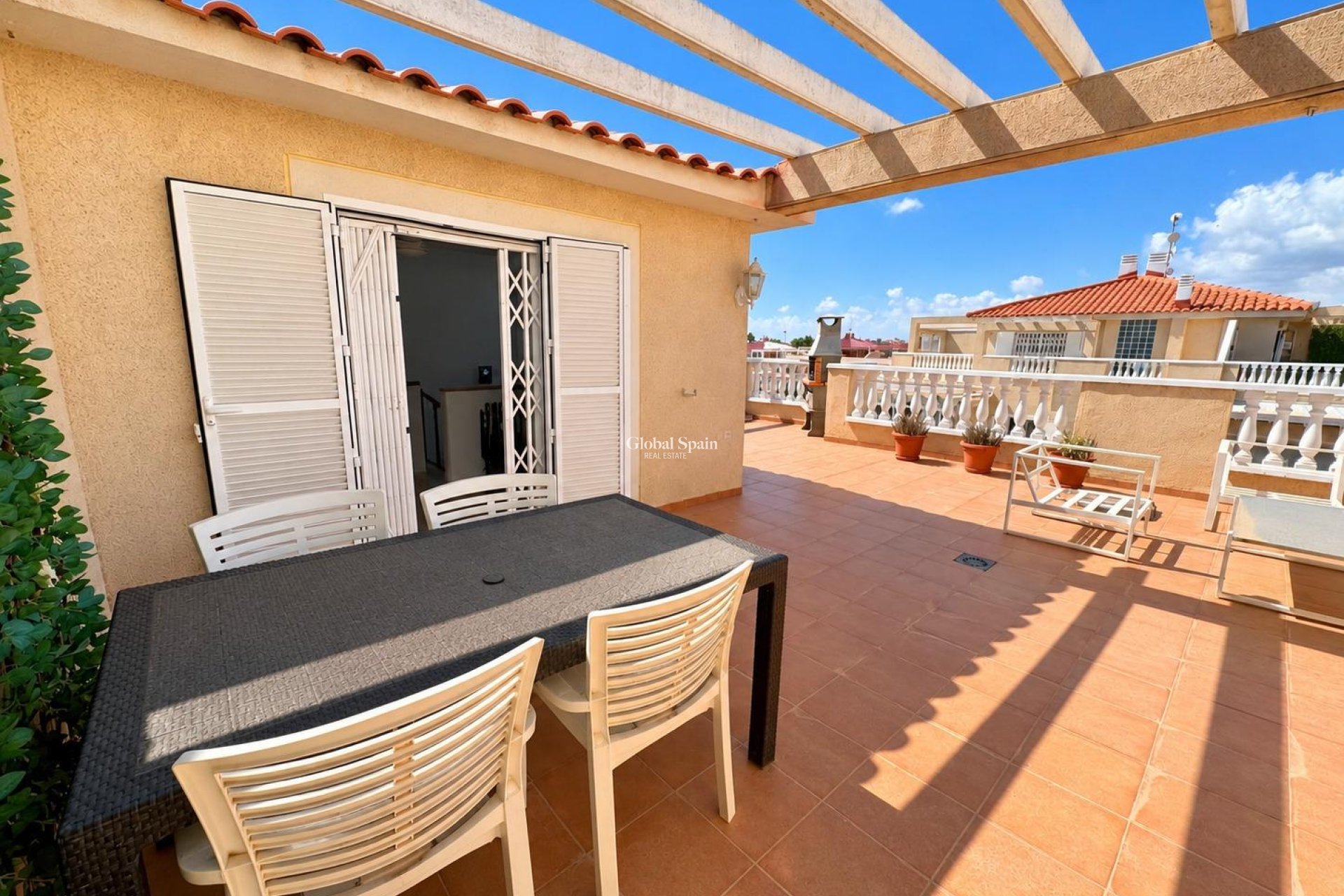 Venta - APARTAMENTO -
ORIHUELA COSTA - Punta Prima