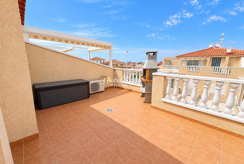Venta - APARTAMENTO -
ORIHUELA COSTA - Punta Prima