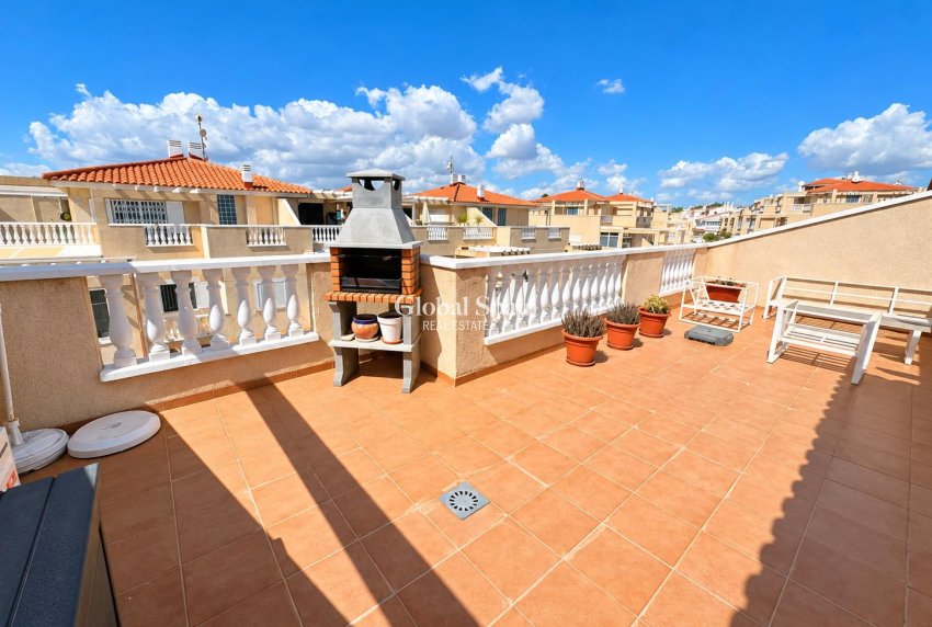 Venta - APARTAMENTO -
ORIHUELA COSTA - Punta Prima