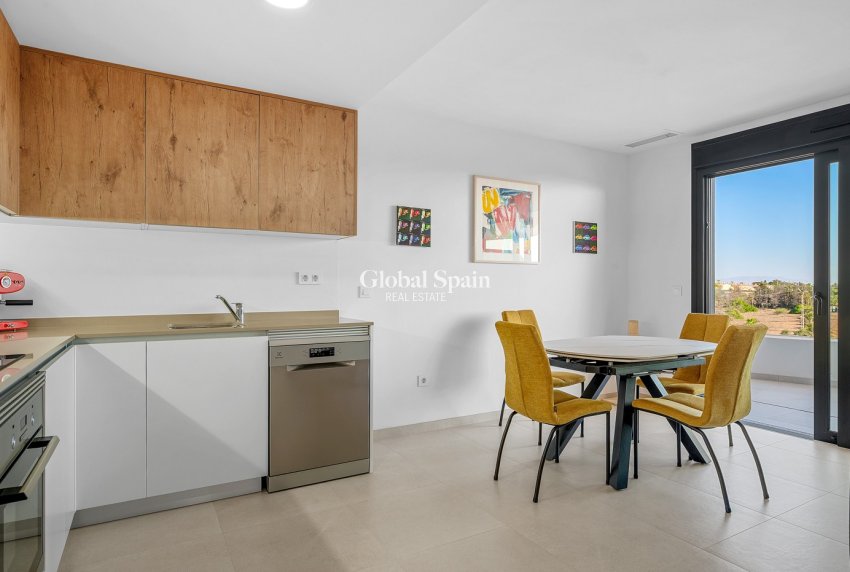 Venta - Apartamento -
ORIHUELA COSTA - Punta Prima