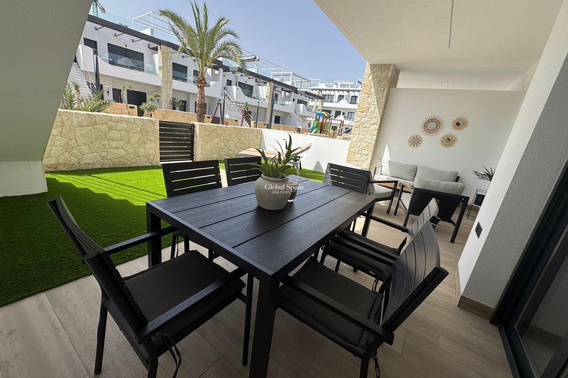 Venta - APARTAMENTO -
ORIHUELA COSTA - Rocio Del Mar