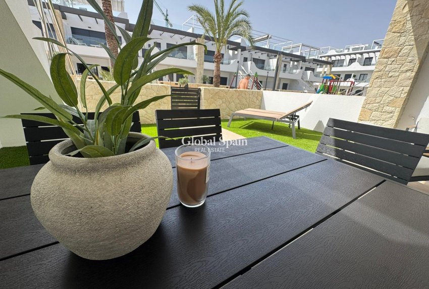 Venta - APARTAMENTO -
ORIHUELA COSTA - Rocio Del Mar