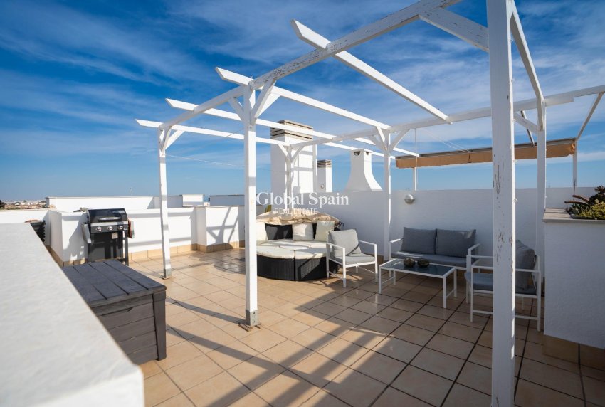 Venta - APARTAMENTO -
ORIHUELA COSTA - Rocio Del Mar