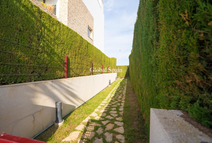 Venta - APARTAMENTO -
ORIHUELA COSTA - Rocio Del Mar