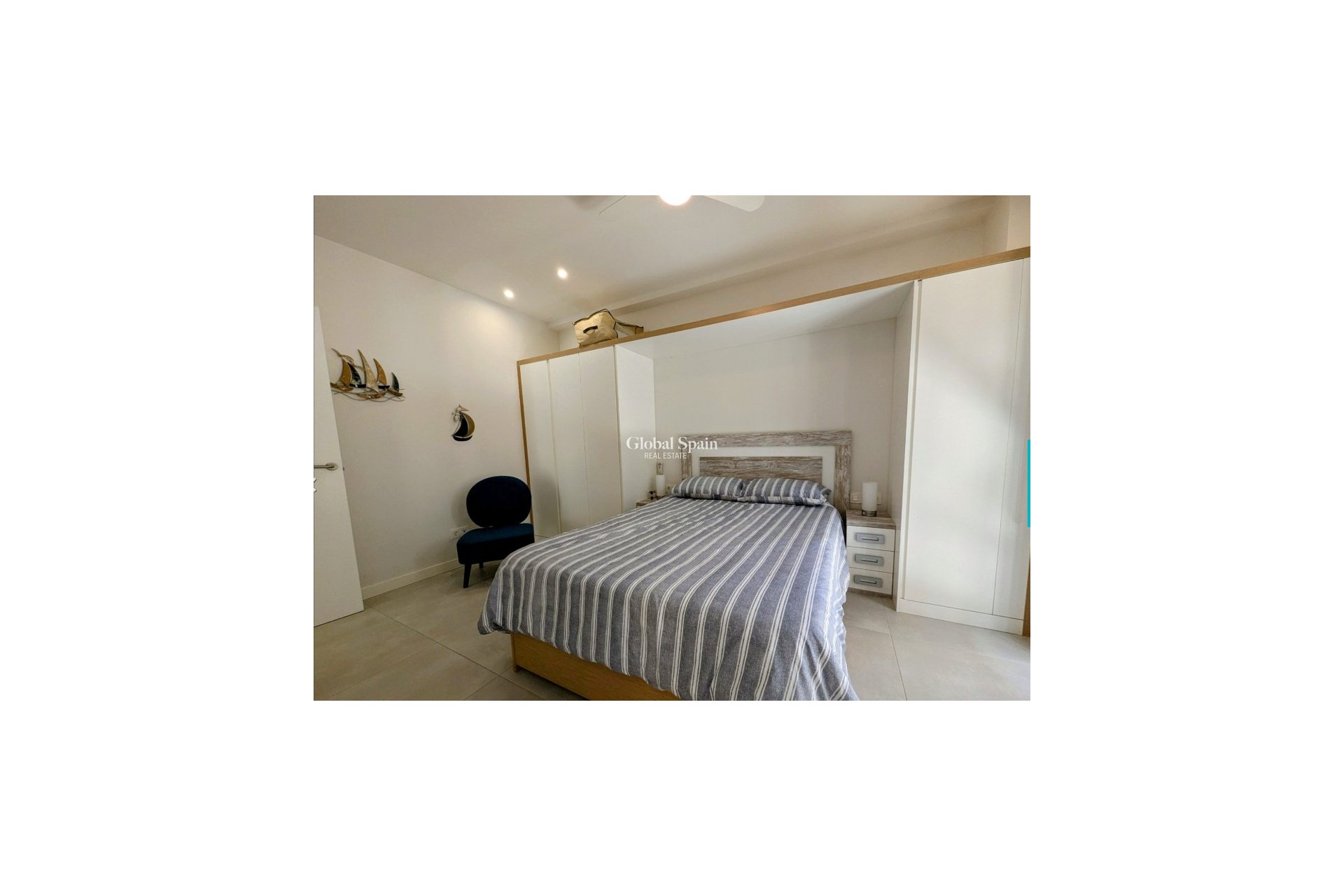 Venta - Apartamento -
ORIHUELA COSTA - VILLAMARTÍN