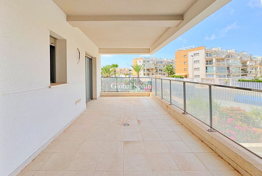 Venta - APARTAMENTO -
ORIHUELA COSTA - VILLAMARTÍN