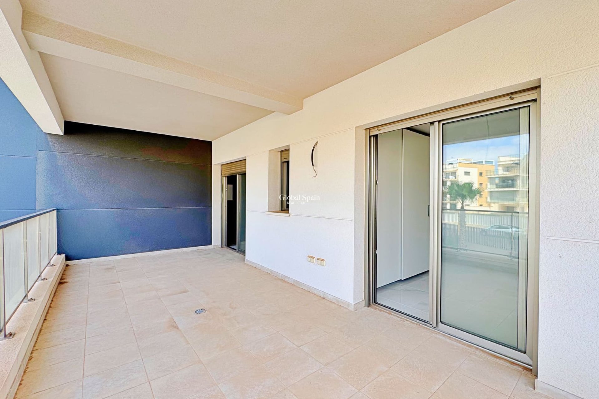 Venta - APARTAMENTO -
ORIHUELA COSTA - VILLAMARTÍN