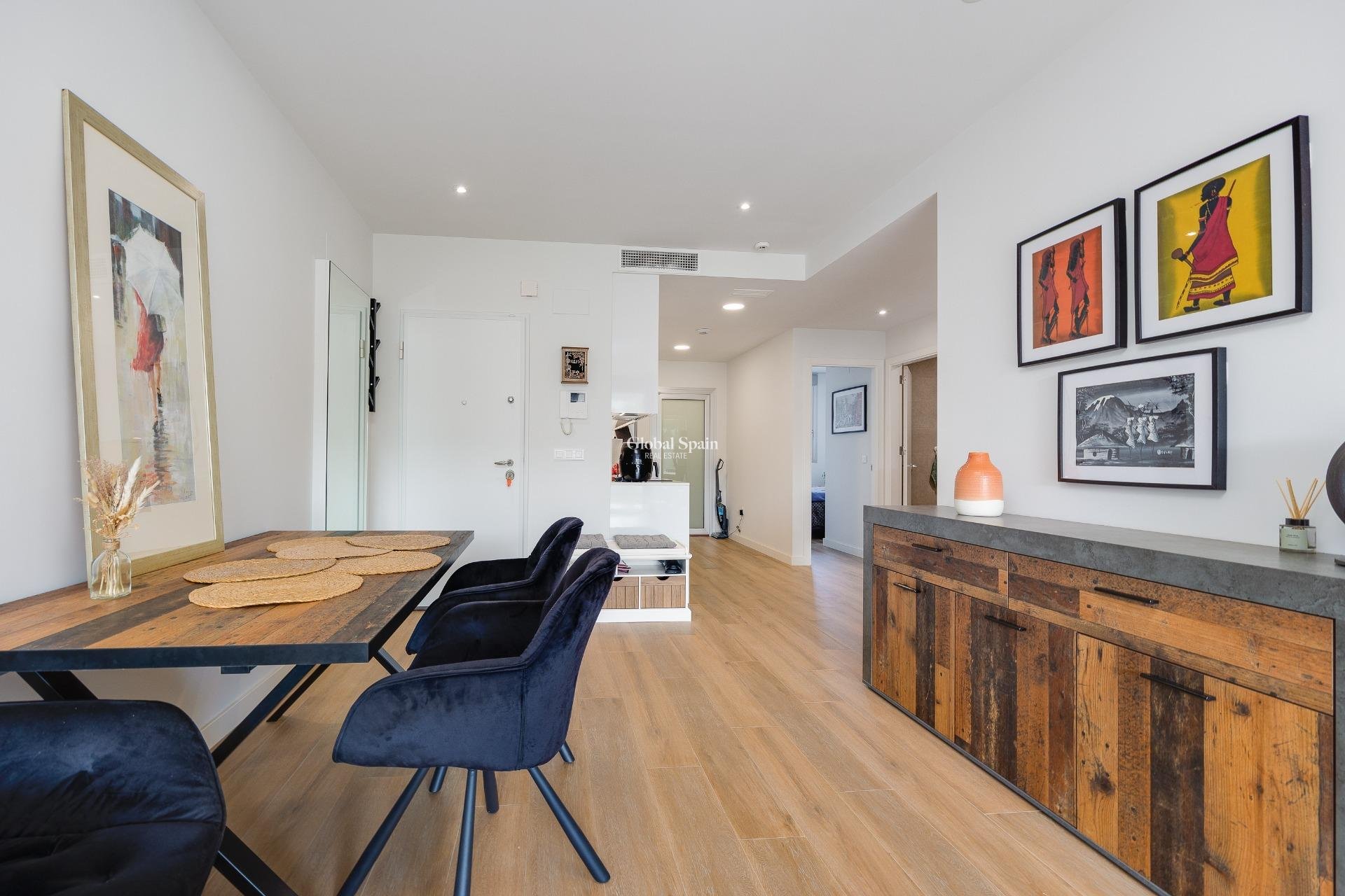 Venta - APARTAMENTO -
ORIHUELA COSTA - VILLAMARTÍN