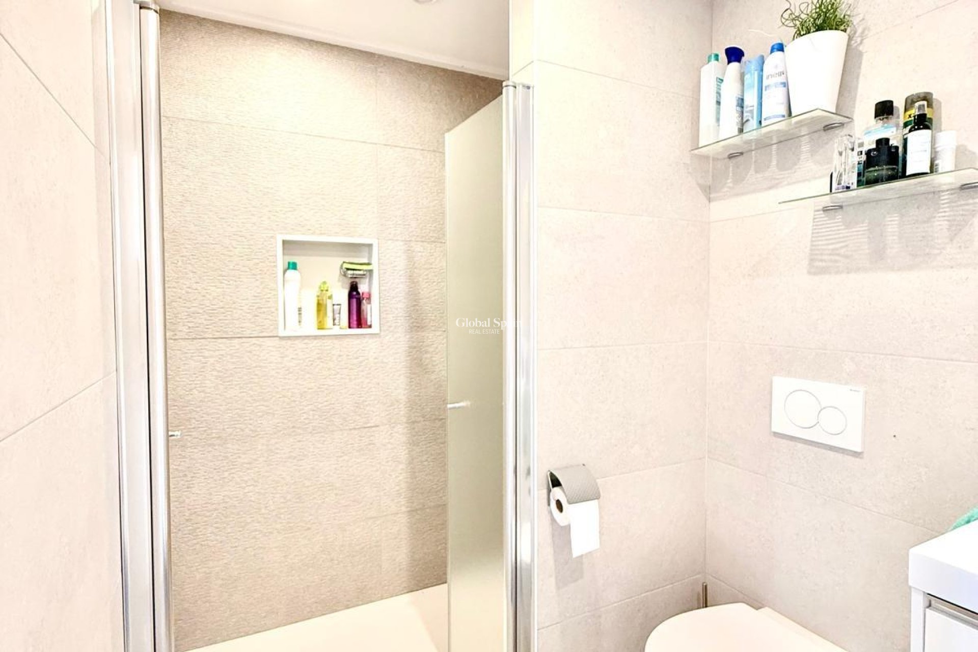 Venta - APARTAMENTO -
ORIHUELA COSTA - VILLAMARTÍN