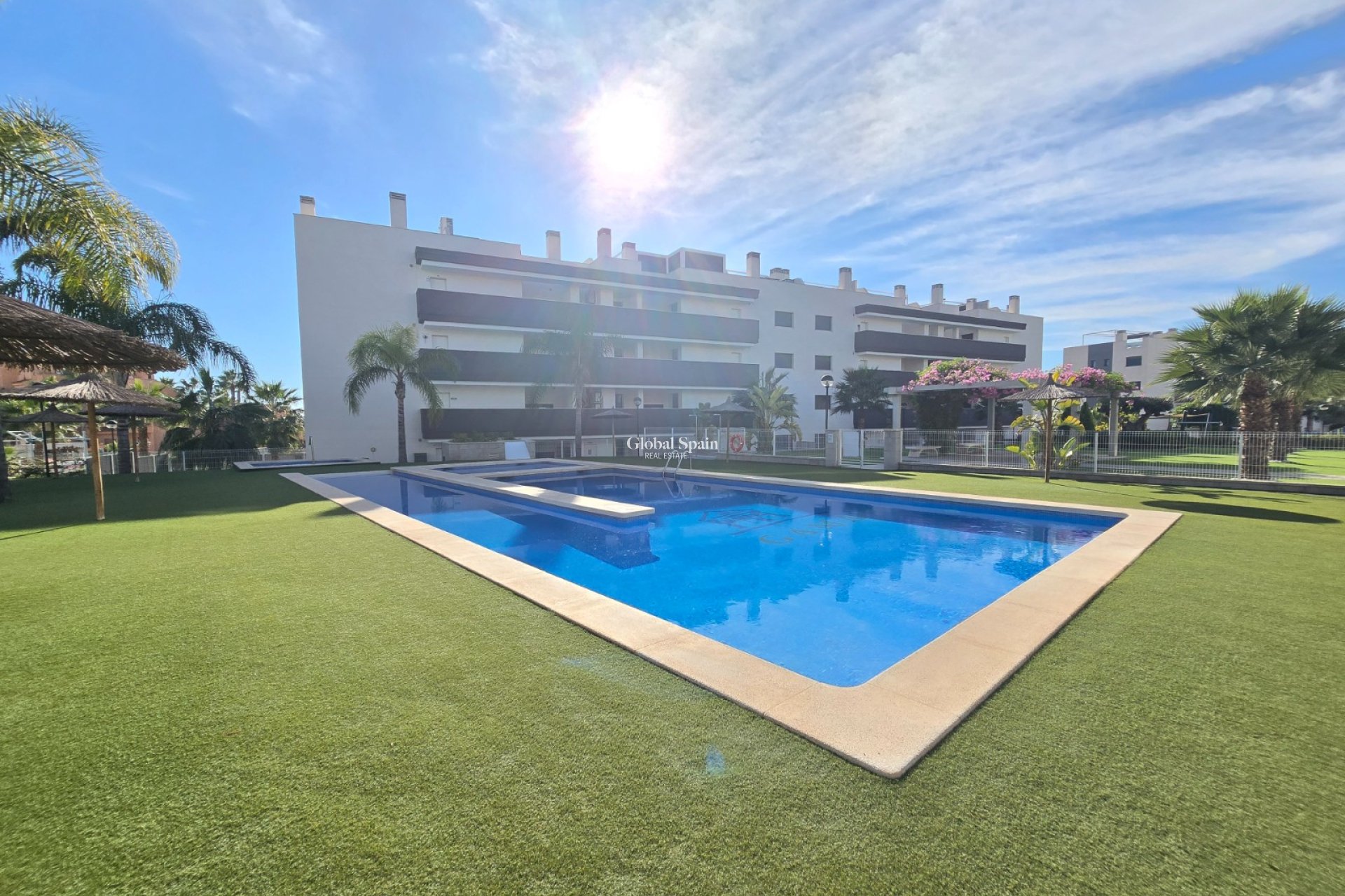 Venta - APARTAMENTO -
ORIHUELA COSTA - Villamartín *