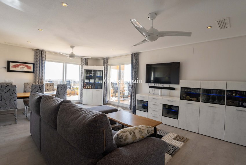 Venta - APARTAMENTO -
ORIHUELA COSTA - VILLAMARTÍN