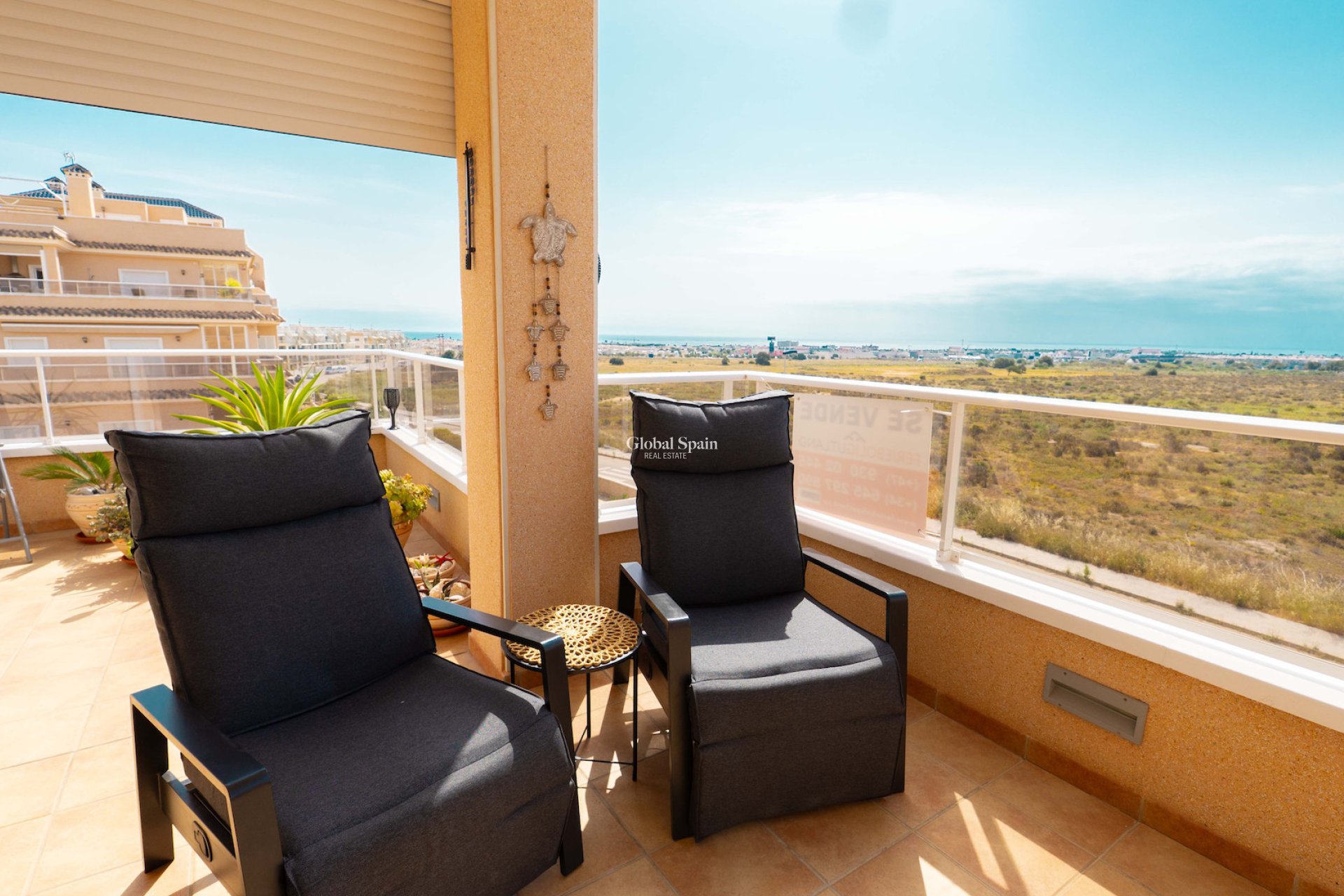 Venta - APARTAMENTO -
ORIHUELA COSTA - VILLAMARTÍN