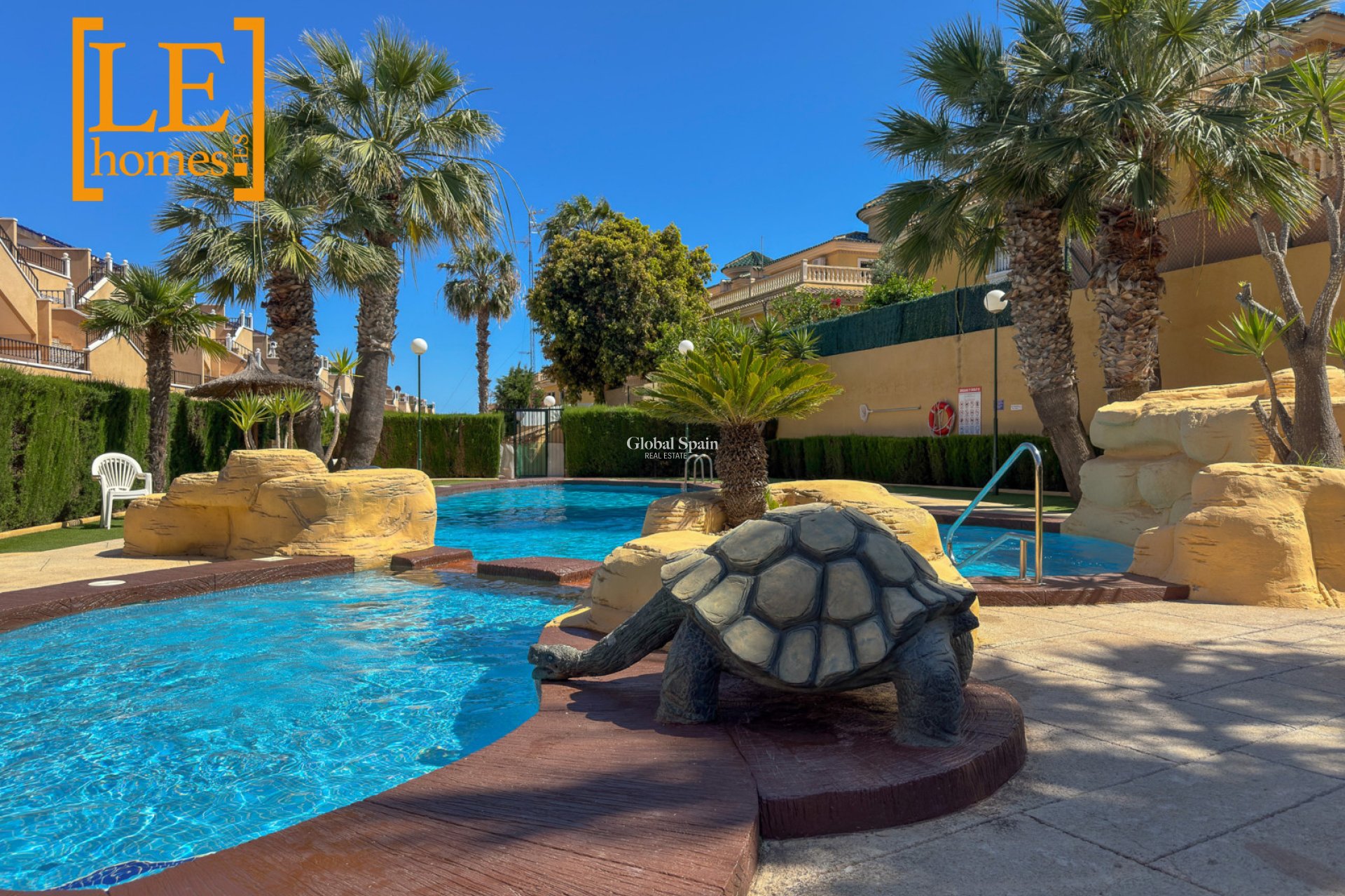 Venta - APARTAMENTO -
ORIHUELA COSTA - VILLAMARTÍN