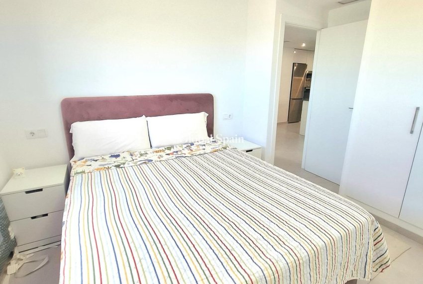 Venta - APARTAMENTO -
ORIHUELA COSTA - VILLAMARTÍN