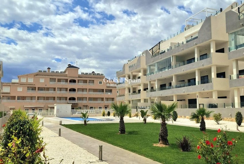 Venta - APARTAMENTO -
ORIHUELA COSTA - VILLAMARTÍN