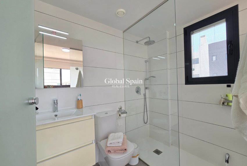 Venta - APARTAMENTO -
ORIHUELA COSTA - Villamartín *