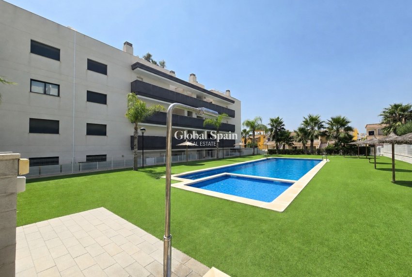 Venta - APARTAMENTO -
ORIHUELA COSTA - Villamartín *