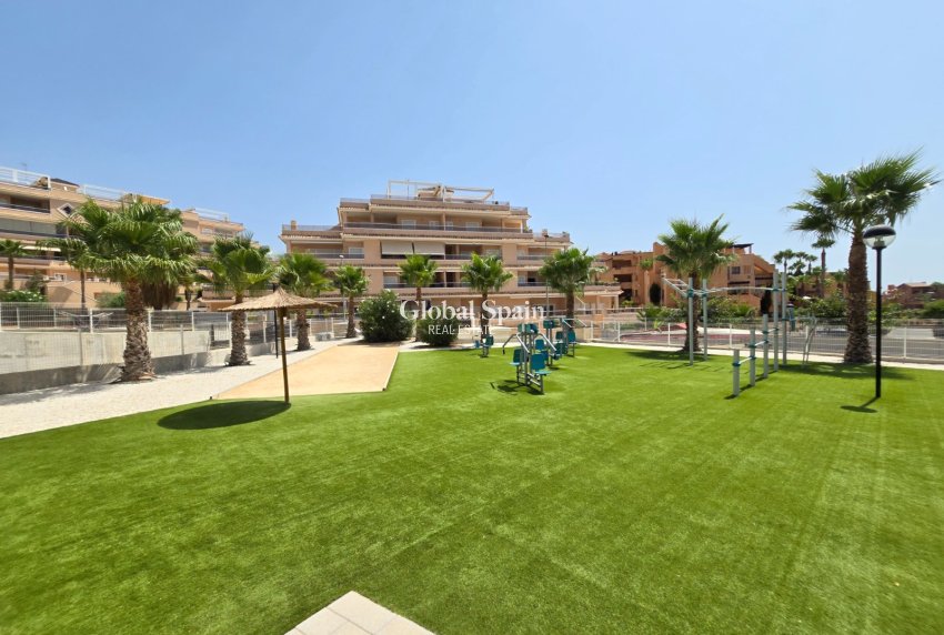 Venta - APARTAMENTO -
ORIHUELA COSTA - Villamartín *