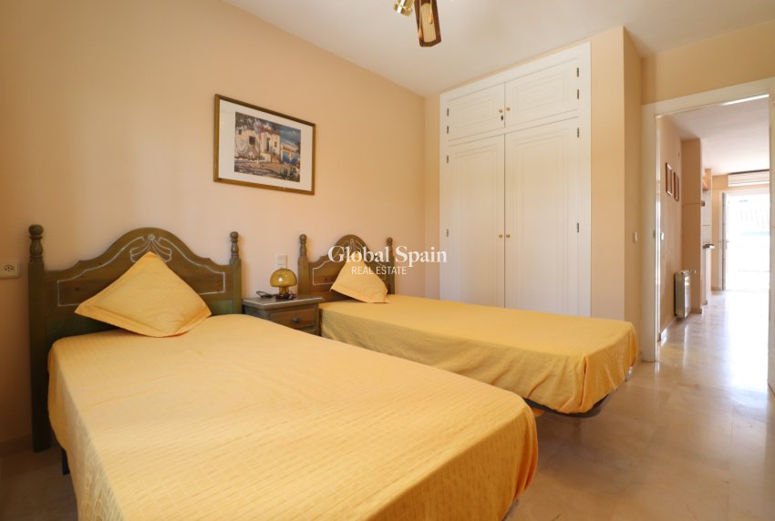 Venta - APARTAMENTO -
Orihuela Costa - Villamartin