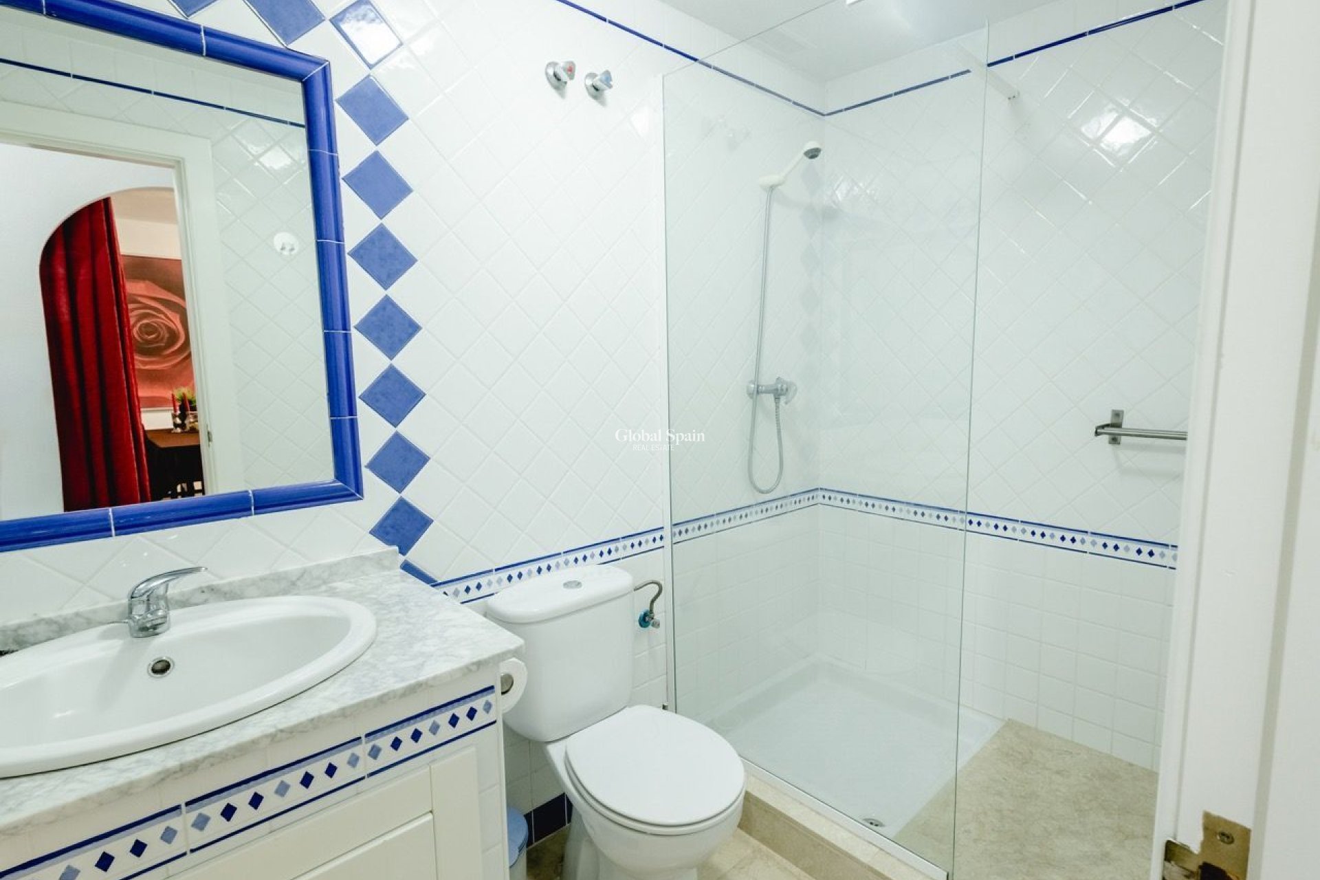 Venta - APARTAMENTO -
ORIHUELA COSTA - VILLAMARTÍN