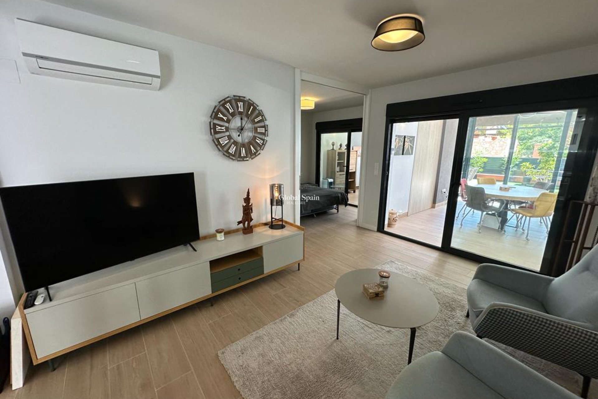 Venta - Apartamento -
ORIHUELA COSTA - VILLAMARTÍN